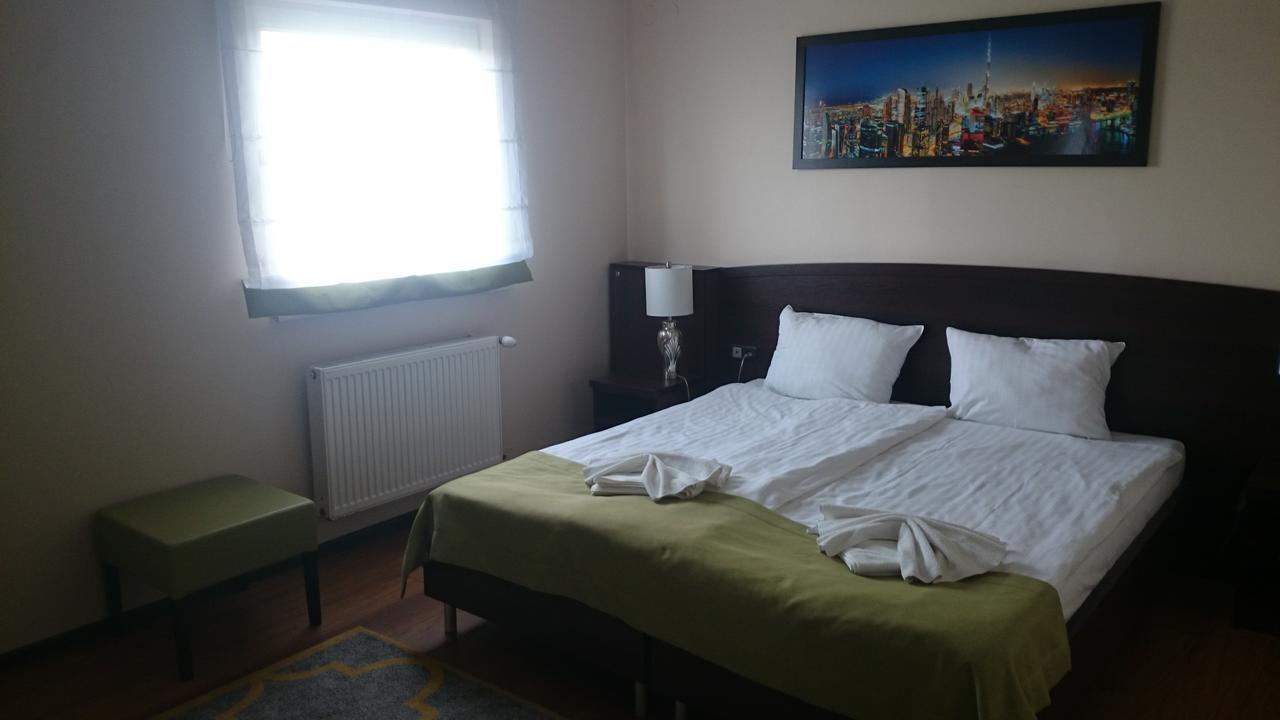 Aparthotel Travel Krakau Kamer foto