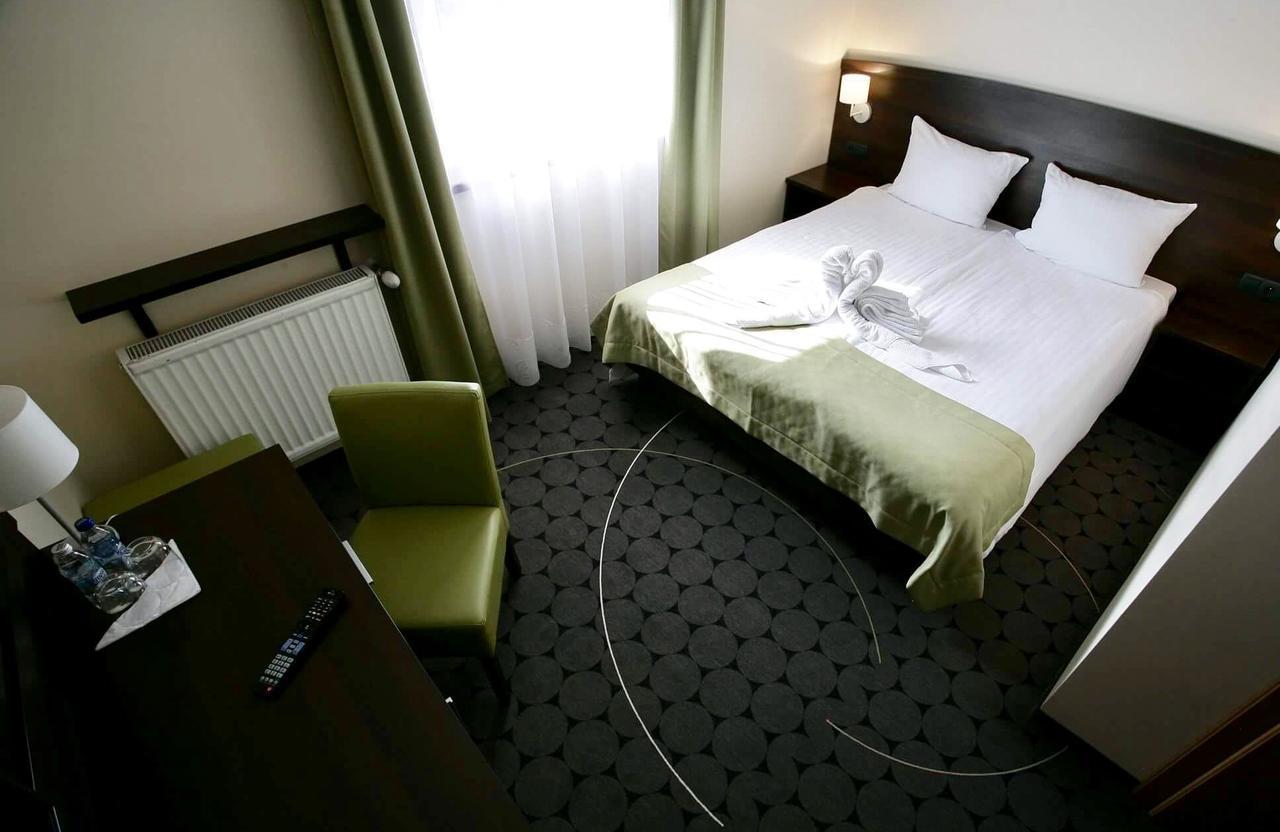 Aparthotel Travel Krakau Buitenkant foto